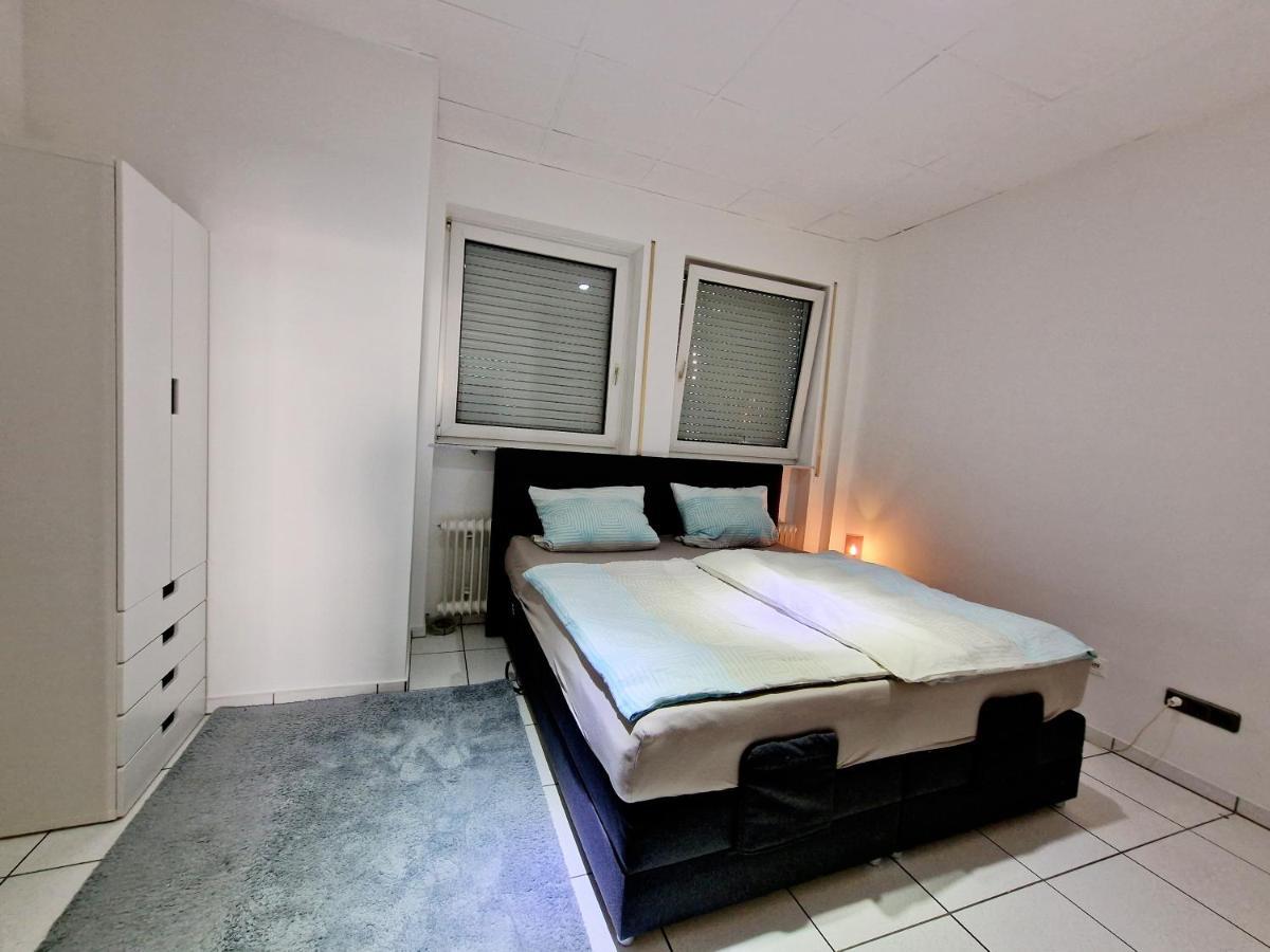 Gruppenfreundliches Apartment Herzogenaurach Exterior foto